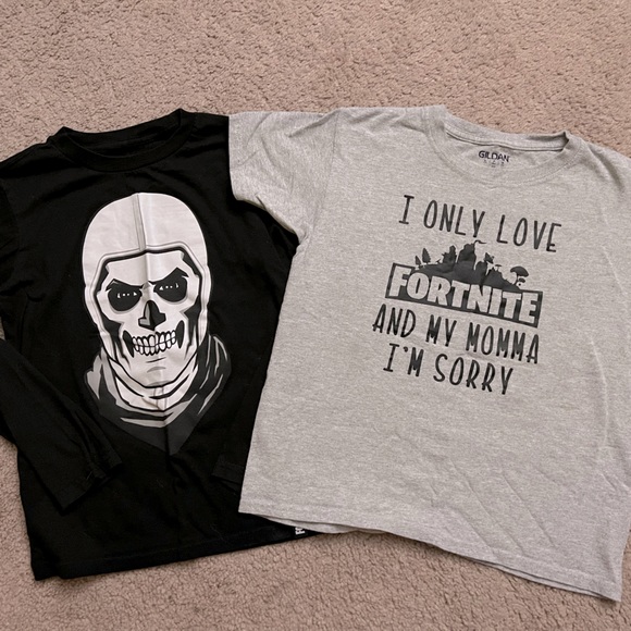 fortnite Other - Boys Fortnite shirt bundle - Youth size sm/med - GUC